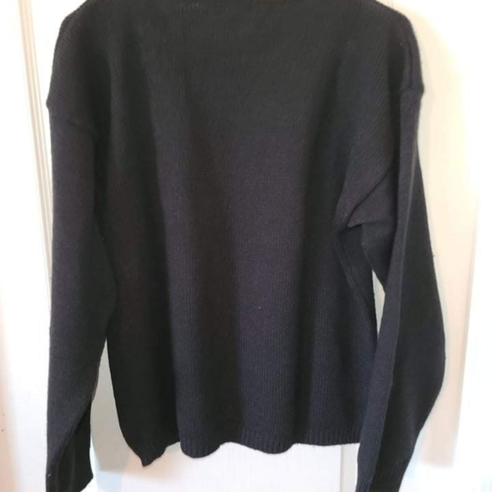 Sweater - Picture 3 of 3